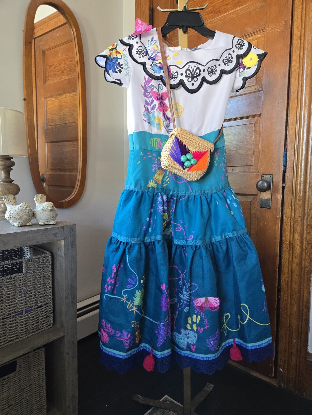 Disney Store Encanto Mirabelle Costume W Puffy Skirt And Basket Girls 8/10